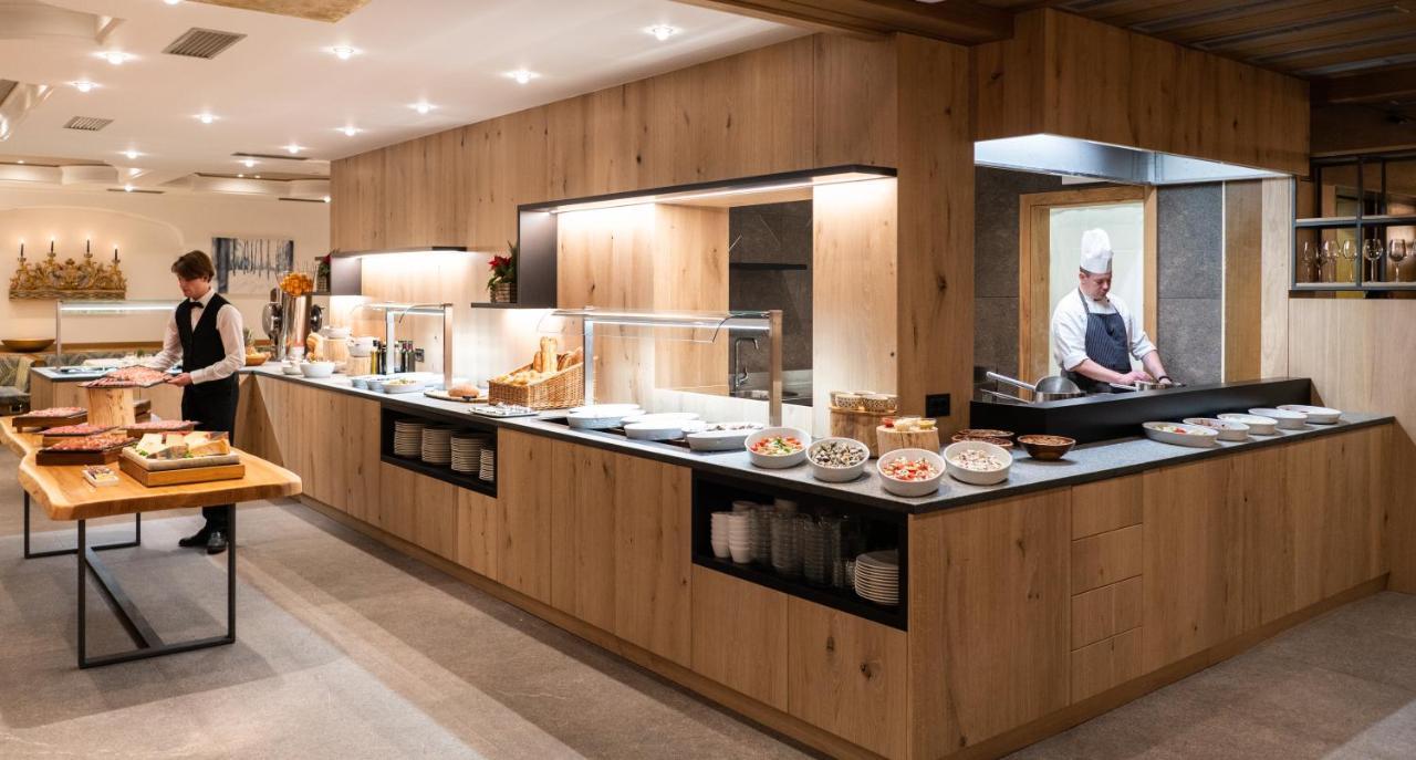 Hotel Antares Σέλβα ντι Βαλ Γκαρντένα Εξωτερικό φωτογραφία